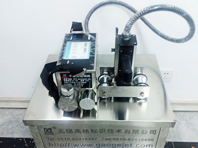 激光噴碼打標(biāo)機(jī)可高速噴印從而滿足高速生產(chǎn)線環(huán)境的要求